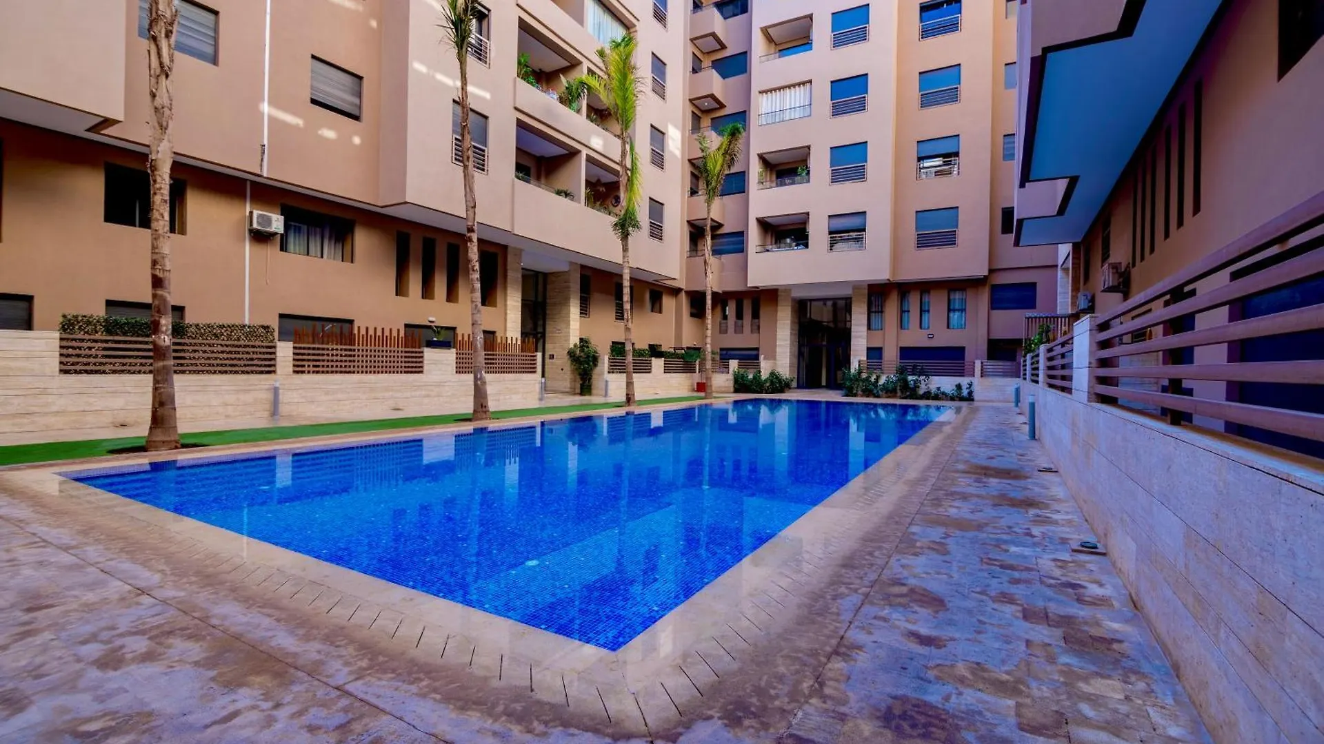5 Star City Oasis Modern and Cozy Marrakesh Apartment